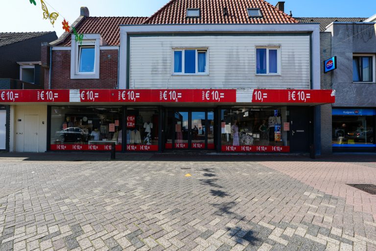 Molenstraat 4, DEURNE