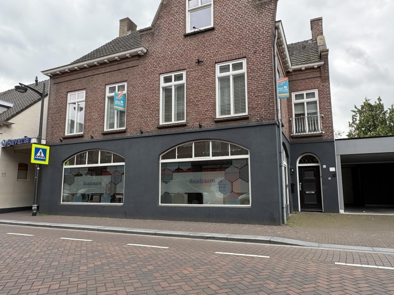 Burgemeester Wijnenstraat 21, ASTEN